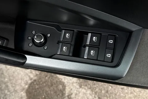 PF19NWK Audi Q3 Vorsprung 40 TFSI quattro 190 PS S tronic Thumbnail #22