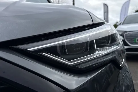 PF19NWK Audi Q3 Vorsprung 40 TFSI quattro 190 PS S tronic Thumbnail #27