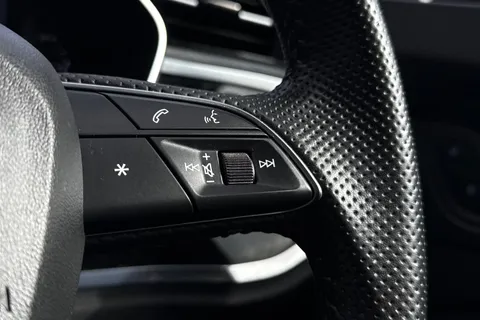 PF19NWK Audi Q3 Vorsprung 40 TFSI quattro 190 PS S tronic Thumbnail #39