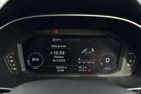 PF19NWK Audi Q3 Vorsprung 40 TFSI quattro 190 PS S tronic Thumbnail #40