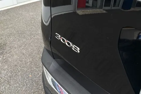 EX71XDC PEUGEOT 3008 1.2 PureTech GT Premium EAT Euro 6 (s/s) 5dr Thumbnail #33