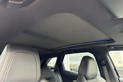 EX71XDC PEUGEOT 3008 1.2 PureTech GT Premium EAT Euro 6 (s/s) 5dr Thumbnail #39