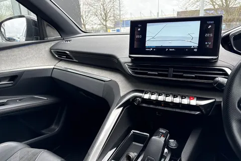 EX71XDC PEUGEOT 3008 1.2 PureTech GT Premium EAT Euro 6 (s/s) 5dr Thumbnail #47