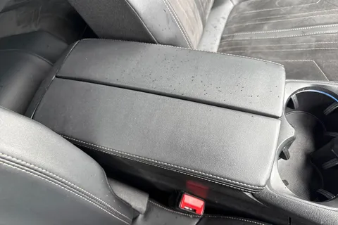 EX71XDC PEUGEOT 3008 1.2 PureTech GT Premium EAT Euro 6 (s/s) 5dr Thumbnail #60