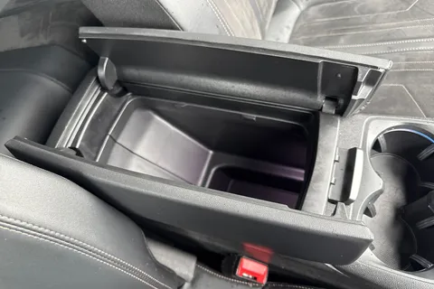 EX71XDC PEUGEOT 3008 1.2 PureTech GT Premium EAT Euro 6 (s/s) 5dr Thumbnail #61