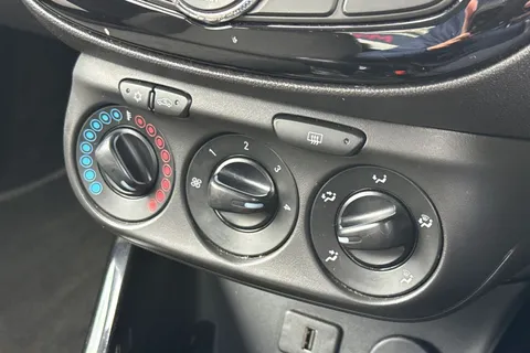 22 of 48 for Vauxhall Adam 1.2i JAM Euro 6 3dr