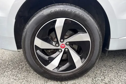 BP72KFA Jaguar F-Pace 2.0 D200 MHEV R-Dynamic S Auto AWD Euro 6 (s/s) 5dr Thumbnail #14