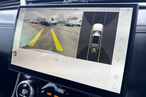 BP72KFA Jaguar F-Pace 2.0 D200 MHEV R-Dynamic S Auto AWD Euro 6 (s/s) 5dr Thumbnail #50