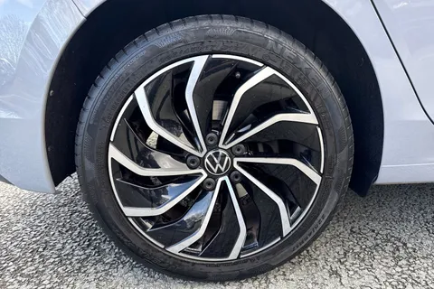 CY23FFS Volkswagen Golf 1.5 TSI 150 Style Edition 5dr Thumbnail #14