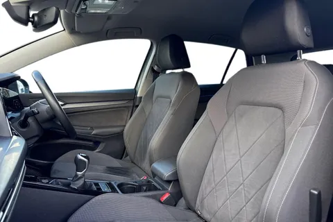 CY23FFS Volkswagen Golf 1.5 TSI 150 Style Edition 5dr Thumbnail #17