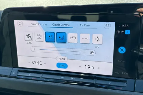 CY23FFS Volkswagen Golf 1.5 TSI 150 Style Edition 5dr Thumbnail #23