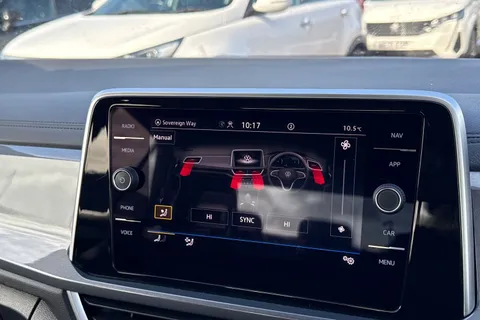 22 of 67 for Volkswagen T-Roc 1.5 TSI Style Euro 6 (s/s) 5dr