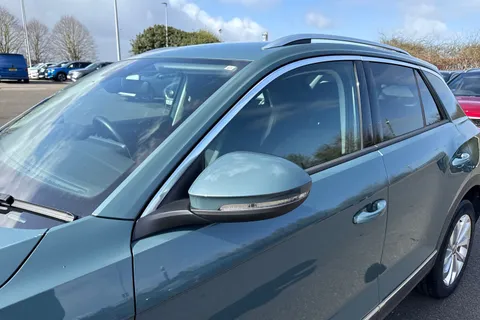 30 of 67 for Volkswagen T-Roc 1.5 TSI Style Euro 6 (s/s) 5dr