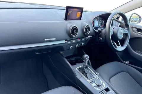 DX68XDN Audi A3 1.6 TDI 30 SE Technik Sportback S Tronic Euro 6 (s/s) 5dr Thumbnail #16