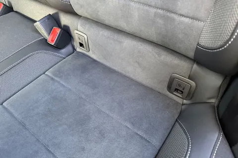 32 of 67 for Volkswagen T-Roc 1.5 TSI Style Euro 6 (s/s) 5dr