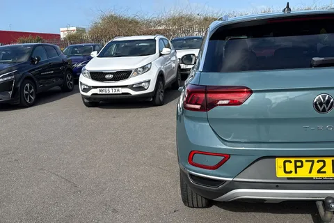 34 of 67 for Volkswagen T-Roc 1.5 TSI Style Euro 6 (s/s) 5dr