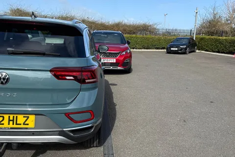 35 of 67 for Volkswagen T-Roc 1.5 TSI Style Euro 6 (s/s) 5dr