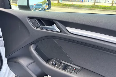 DX68XDN Audi A3 1.6 TDI 30 SE Technik Sportback S Tronic Euro 6 (s/s) 5dr Thumbnail #22