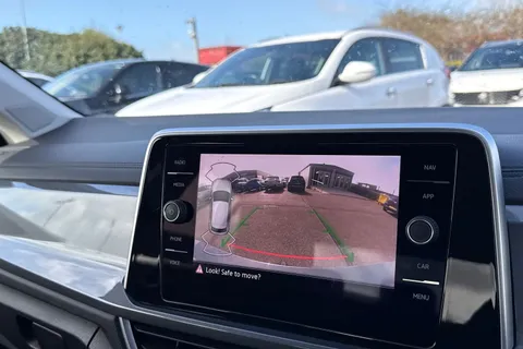 51 of 67 for Volkswagen T-Roc 1.5 TSI Style Euro 6 (s/s) 5dr