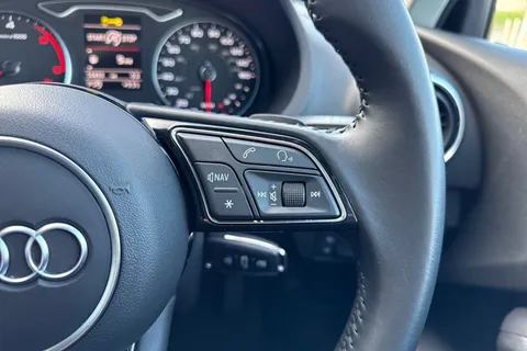 DX68XDN Audi A3 1.6 TDI 30 SE Technik Sportback S Tronic Euro 6 (s/s) 5dr Thumbnail #41