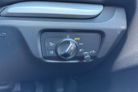 DX68XDN Audi A3 1.6 TDI 30 SE Technik Sportback S Tronic Euro 6 (s/s) 5dr Thumbnail #44