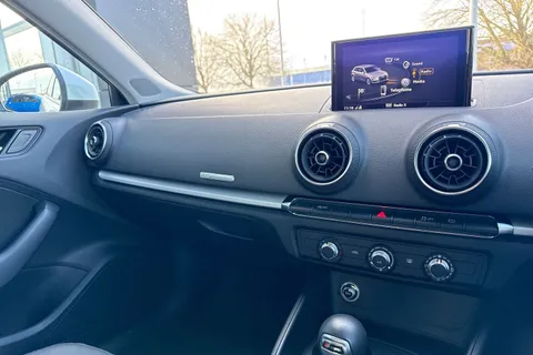 DX68XDN Audi A3 1.6 TDI 30 SE Technik Sportback S Tronic Euro 6 (s/s) 5dr Thumbnail #46