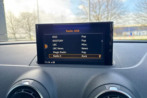 DX68XDN Audi A3 1.6 TDI 30 SE Technik Sportback S Tronic Euro 6 (s/s) 5dr Thumbnail #48