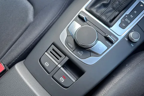 DX68XDN Audi A3 1.6 TDI 30 SE Technik Sportback S Tronic Euro 6 (s/s) 5dr Thumbnail #58