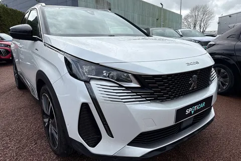 FSZ7611 PEUGEOT 3008 1.6 13.2kWh GT Premium e-EAT Euro 6 (s/s) 5dr Thumbnail #8