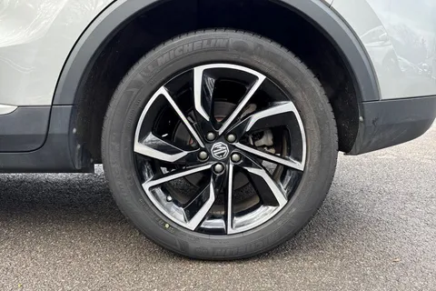 22 of 44 for MG Mg Zs 1.0 T-GDI Exclusive Auto Euro 6 5dr