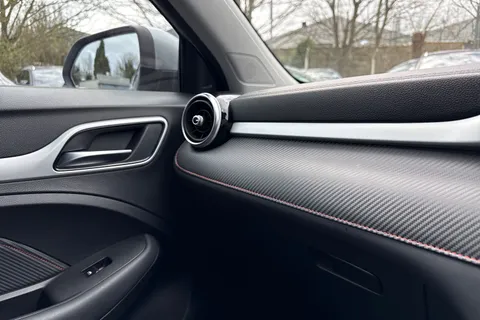 40 of 44 for MG Mg Zs 1.0 T-GDI Exclusive Auto Euro 6 5dr