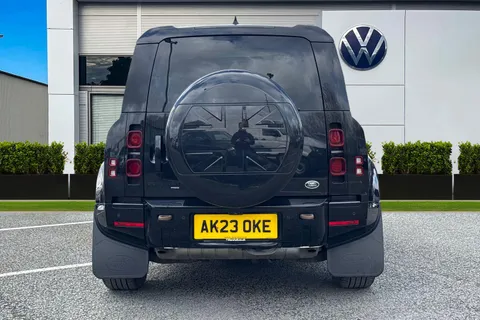 AK23OKE Land Rover Defender 110 2.0 P400e 15.4kWh X-Dynamic SE Auto 4WD Euro 6 (s/s) 5dr Thumbnail #5