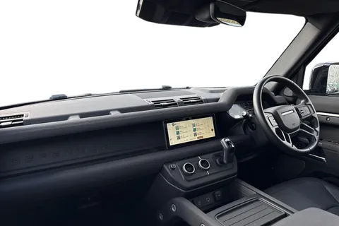 AK23OKE Land Rover Defender 110 2.0 P400e 15.4kWh X-Dynamic SE Auto 4WD Euro 6 (s/s) 5dr Thumbnail #16