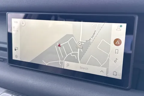 AK23OKE Land Rover Defender 110 2.0 P400e 15.4kWh X-Dynamic SE Auto 4WD Euro 6 (s/s) 5dr Thumbnail #18