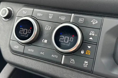 AK23OKE Land Rover Defender 110 2.0 P400e 15.4kWh X-Dynamic SE Auto 4WD Euro 6 (s/s) 5dr Thumbnail #23