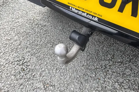 AK23OKE Land Rover Defender 110 2.0 P400e 15.4kWh X-Dynamic SE Auto 4WD Euro 6 (s/s) 5dr Thumbnail #29