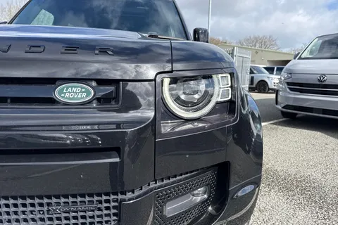AK23OKE Land Rover Defender 110 2.0 P400e 15.4kWh X-Dynamic SE Auto 4WD Euro 6 (s/s) 5dr Thumbnail #33