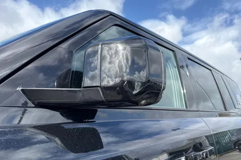 AK23OKE Land Rover Defender 110 2.0 P400e 15.4kWh X-Dynamic SE Auto 4WD Euro 6 (s/s) 5dr Thumbnail #34