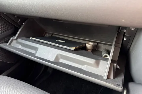 AK23OKE Land Rover Defender 110 2.0 P400e 15.4kWh X-Dynamic SE Auto 4WD Euro 6 (s/s) 5dr Thumbnail #48