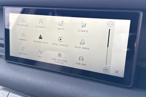 AK23OKE Land Rover Defender 110 2.0 P400e 15.4kWh X-Dynamic SE Auto 4WD Euro 6 (s/s) 5dr Thumbnail #59