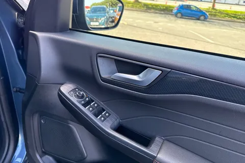 MH72AVE Ford Kuga 2.5h Duratec ST-Line X Edition CVT Euro 6 (s/s) 5dr Thumbnail #22