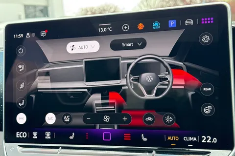 DA25PDU Volkswagen Tiguan 1.5 TSI 272 eHybrid R-Line 5dr DSG Thumbnail #23