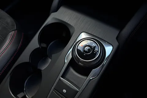 MH72AVE Ford Kuga 2.5h Duratec ST-Line X Edition CVT Euro 6 (s/s) 5dr Thumbnail #24