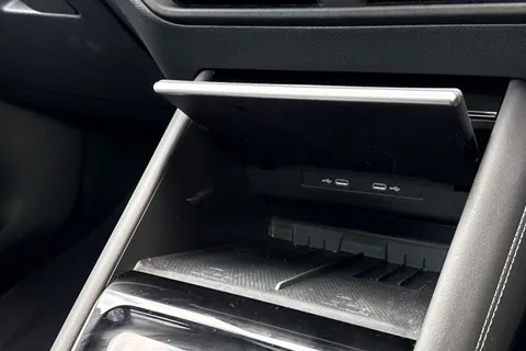 DA25PDU Volkswagen Tiguan 1.5 TSI 272 eHybrid R-Line 5dr DSG Thumbnail #39