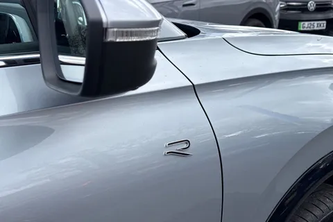 DA25PDU Volkswagen Tiguan 1.5 TSI 272 eHybrid R-Line 5dr DSG Thumbnail #44