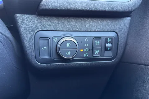 MH72AVE Ford Kuga 2.5h Duratec ST-Line X Edition CVT Euro 6 (s/s) 5dr Thumbnail #47