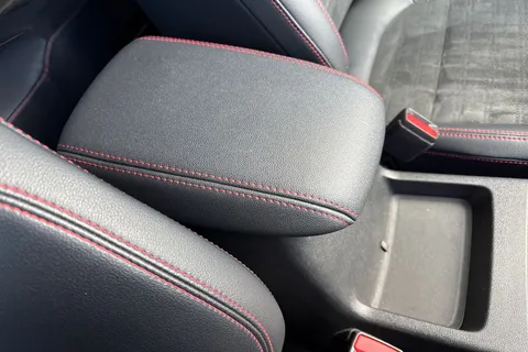 MH72AVE Ford Kuga 2.5h Duratec ST-Line X Edition CVT Euro 6 (s/s) 5dr Thumbnail #61