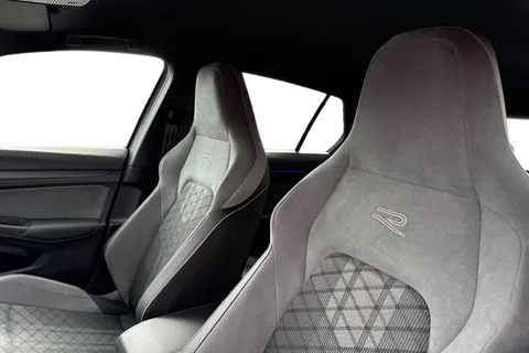 MM72KNU Volkswagen Golf 1.5 TSI R-Line 5dr **18' BERGAMO ALLOYS** Thumbnail #16