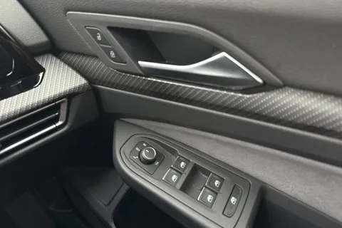 MM72KNU Volkswagen Golf 1.5 TSI R-Line 5dr **18' BERGAMO ALLOYS** Thumbnail #21