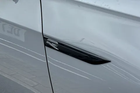 MM72KNU Volkswagen Golf 1.5 TSI R-Line 5dr **18' BERGAMO ALLOYS** Thumbnail #26